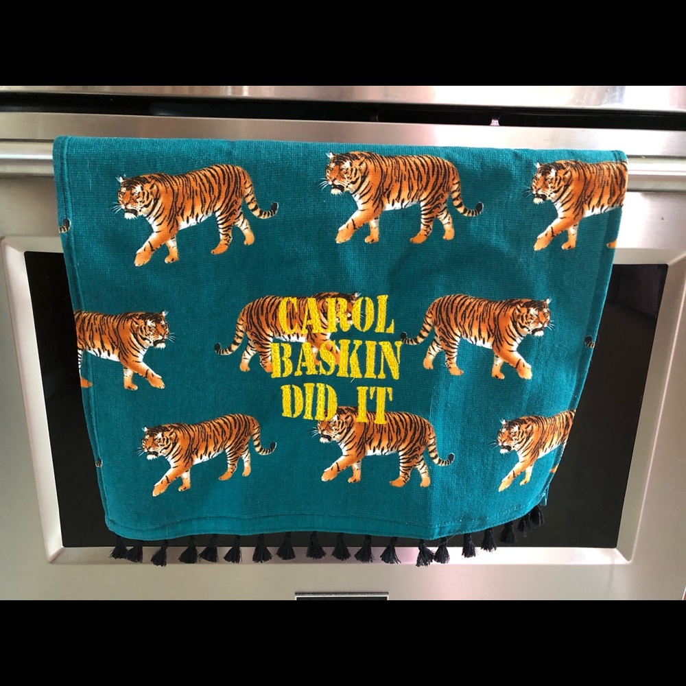 COPY - Tiger King Carol Baskin Did It Kitchen Tow…